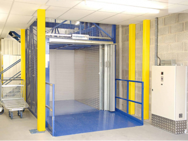 thang máy tải hàng